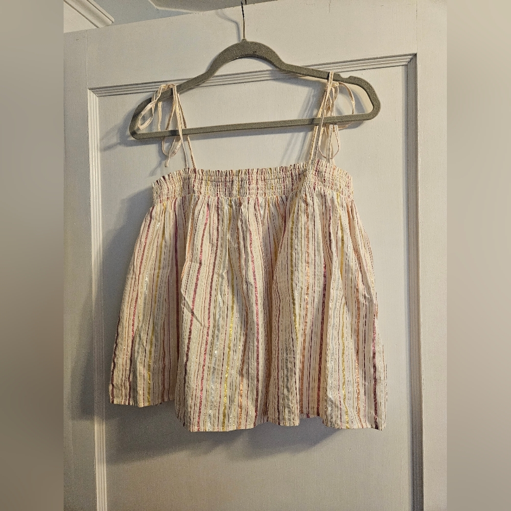 🆕️Loft Gold/ Metallic Striped Crop Top